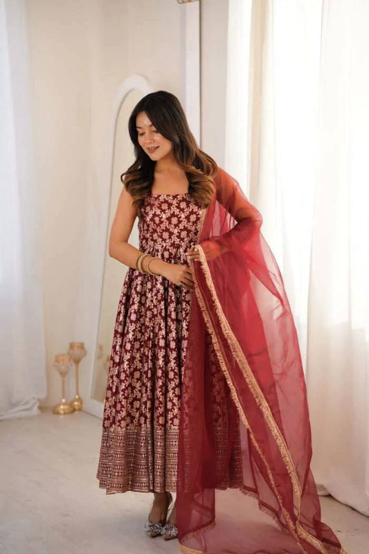 Maroon Chanderi Jacquard Butti Sleeveless Anarkali - 1
