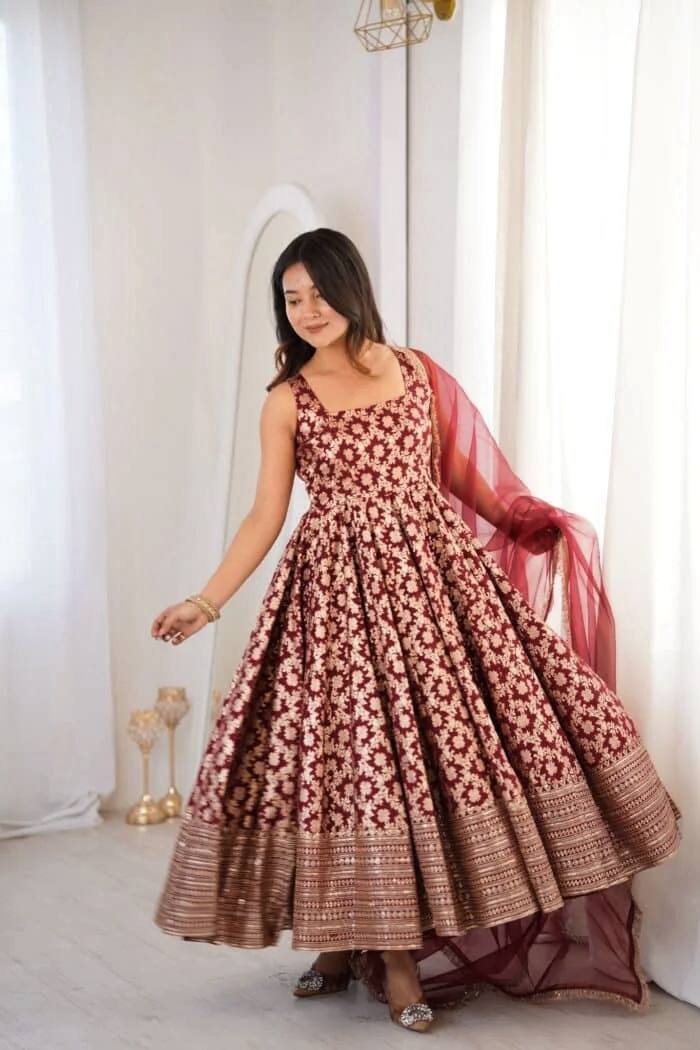 Maroon Chanderi Jacquard Butti Sleeveless Anarkali - 3