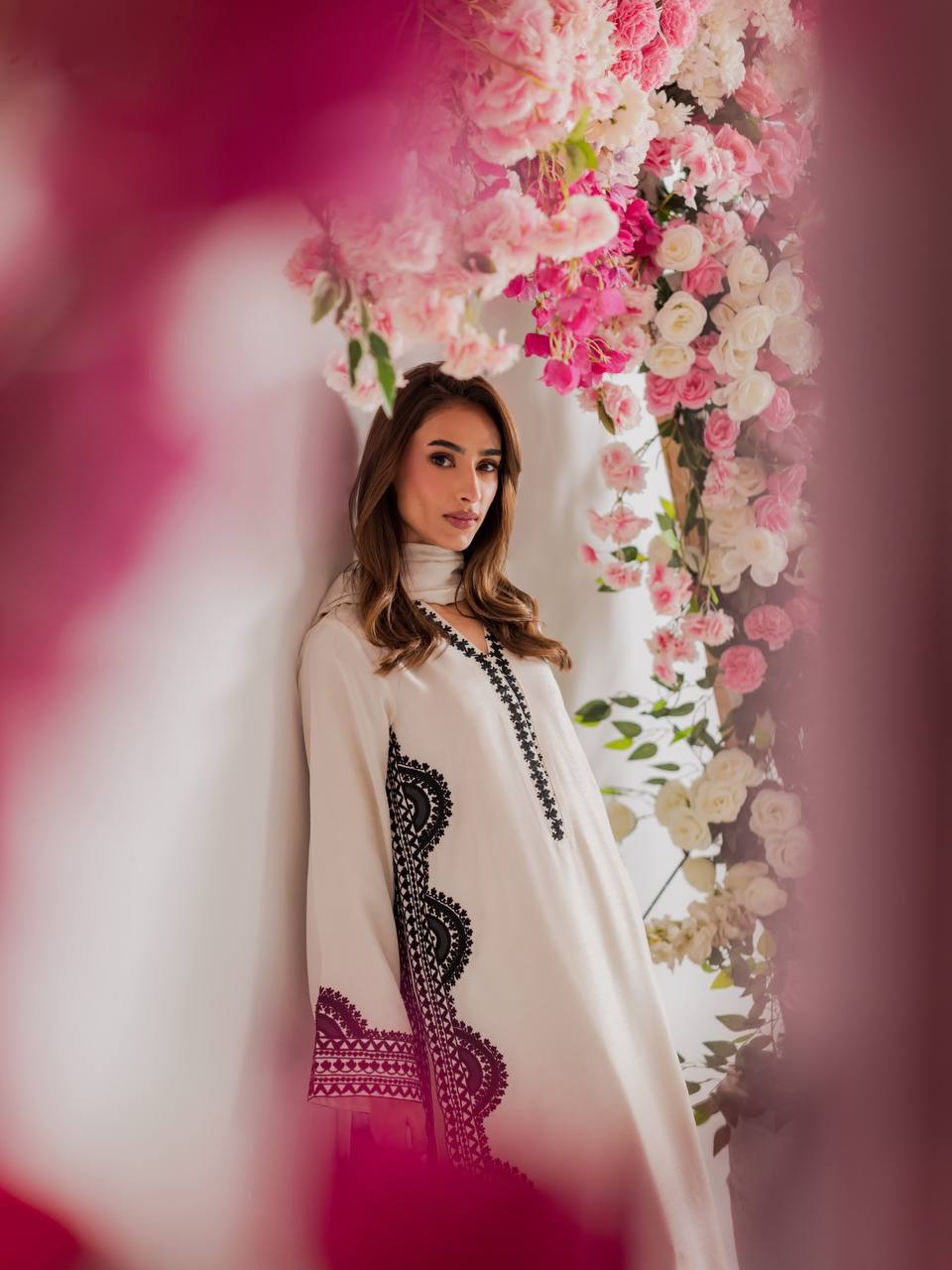 Oversized Embroidered Straight Kurta Suit - White - 3
