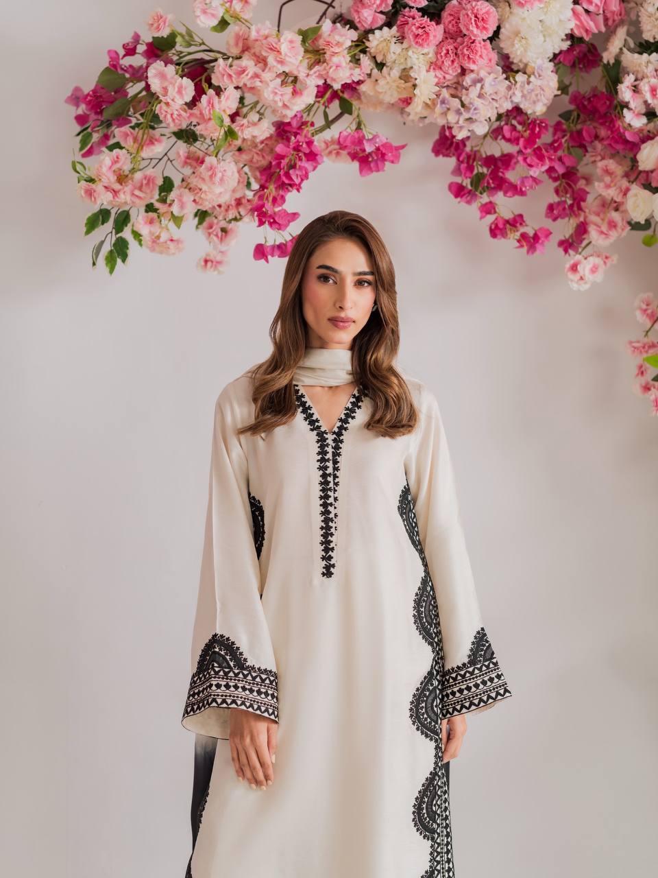 Oversized Embroidered Straight Kurta Suit - White - 4