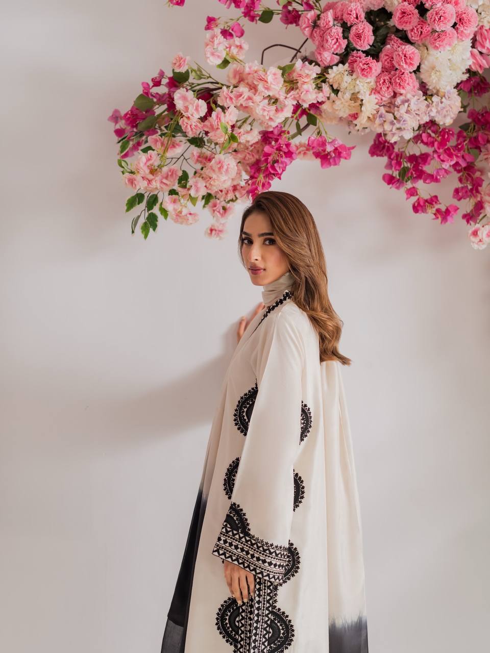 Oversized Embroidered Straight Kurta Suit - White - 5