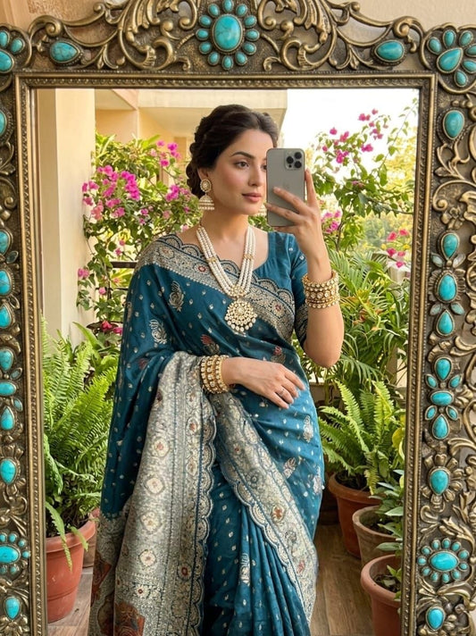 Gulmohar Dola Silk Weaving Saree