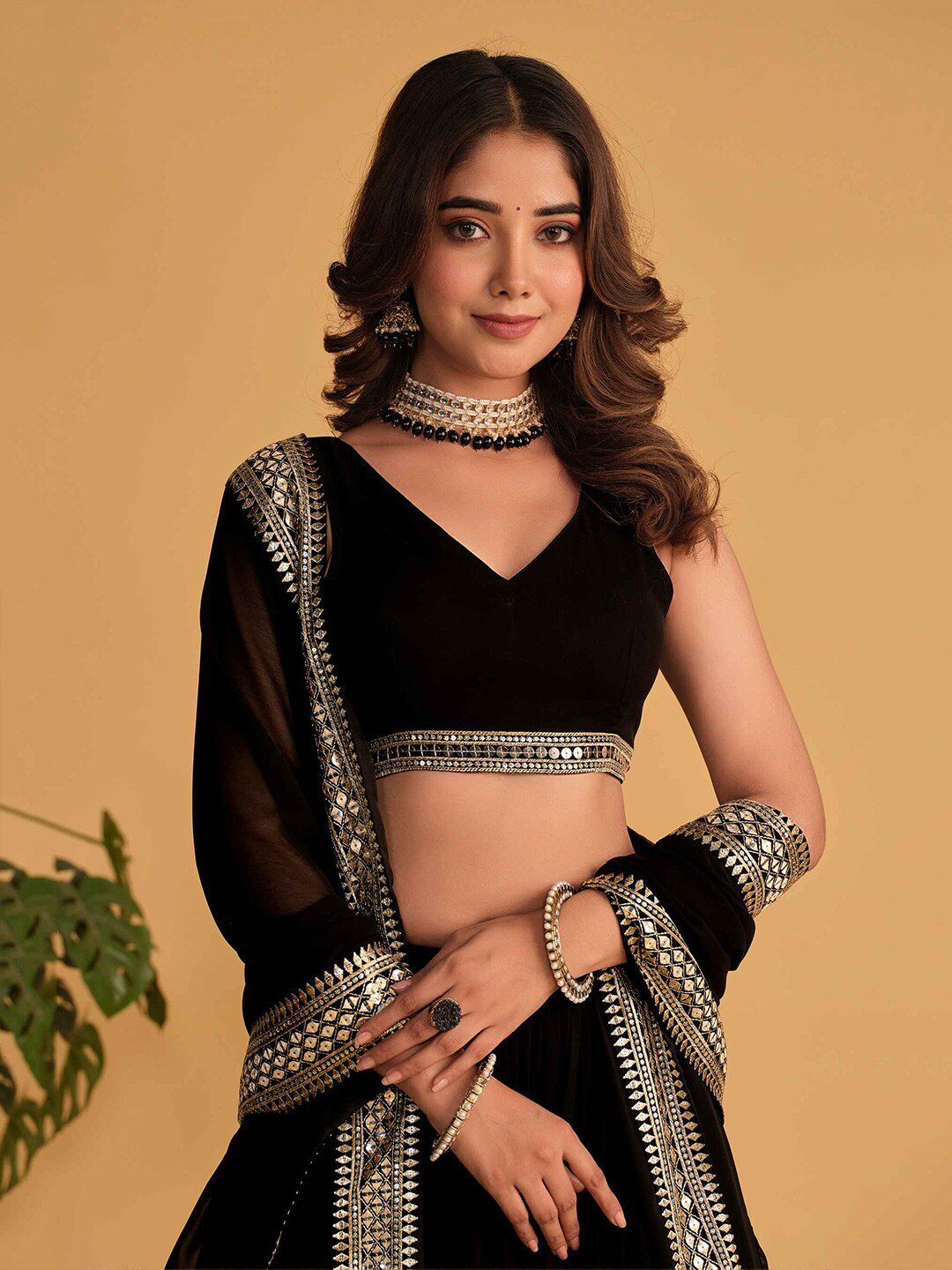 Black sequin blouse and dupatta close-up